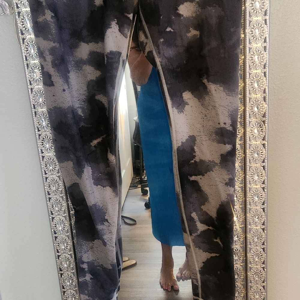 Lululemon Athletica Black and Gray Leggings